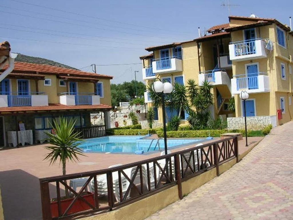 Mareva Hotel Apartments Hersonissos  Eksteriør billede