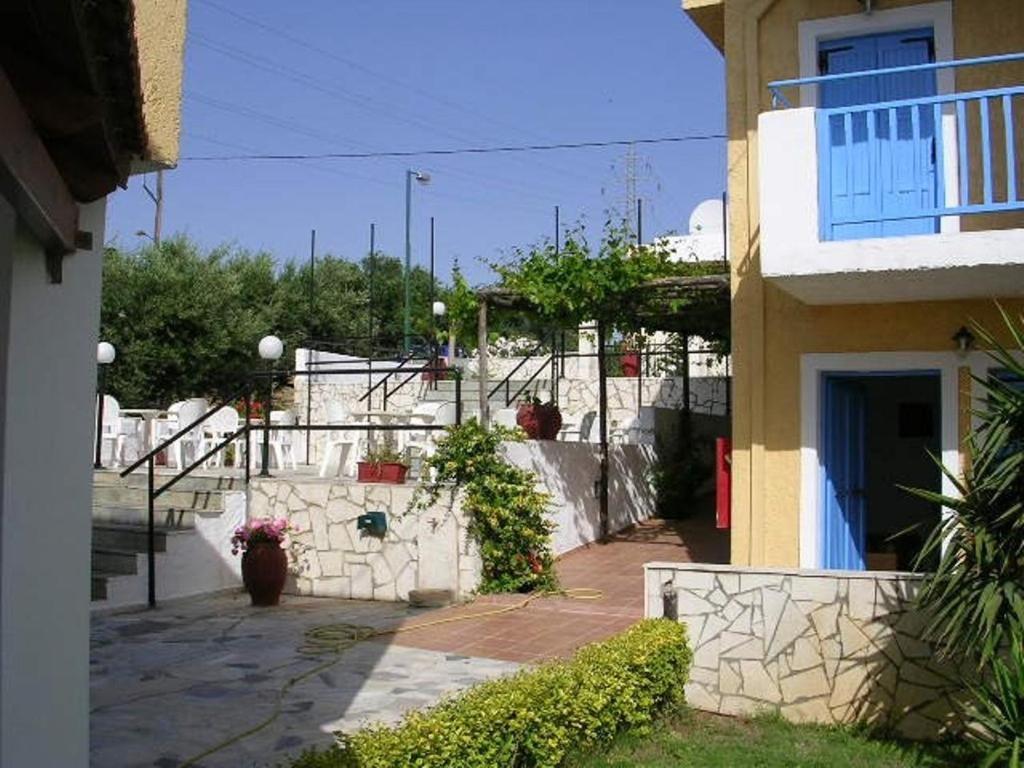 Mareva Hotel Apartments Hersonissos  Eksteriør billede