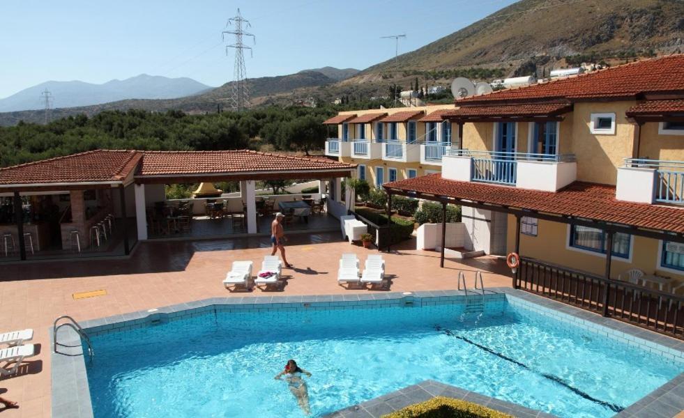 Mareva Hotel Apartments Hersonissos  Eksteriør billede